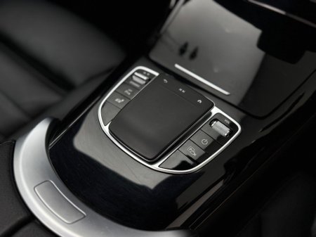 2023 Mercedes-Benz EQC 400 AMG LINE PREMIUM 4MATIC €39,990 thumbnail