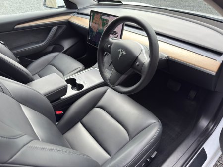 2021 Tesla Model 3 3 STANDARD RANGE PLUS €24,250 thumbnail