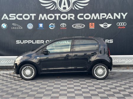 2016 Volkswagen up! Auto €9,950