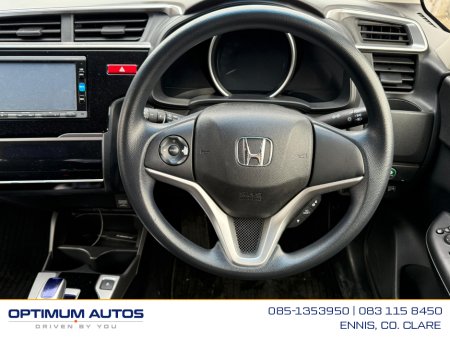 2016 Honda Fit AUTOMATIC SELF CHARGING HYBRID €12,750 thumbnail