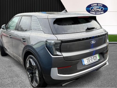 2025 Ford Explorer PREMIUM 77KWH EXTENDE €40,000