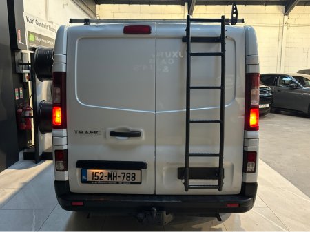 2015 Renault Trafic Passenger TRAFFIC VAN DCi €7,950 thumbnail