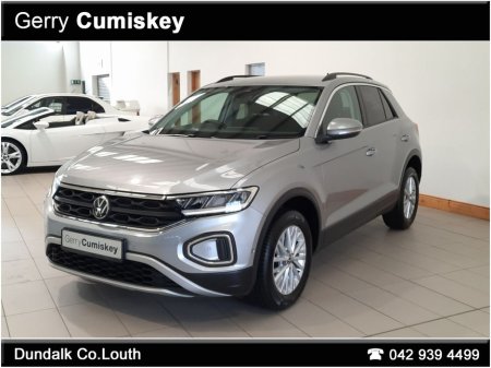 2023 Volkswagen T-Roc Life | 1.0 TSI 110HP €26,850