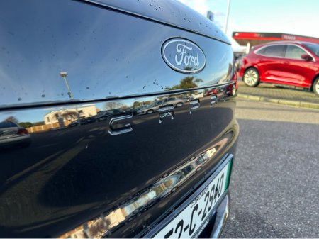 2025 Ford Capri PREMIUM EXTENDED RANGE €44,950 thumbnail