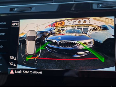 2019 Volkswagen Golf FULL CREAM LEATHER SEATS  ELECTRIC HEATED SEATS SAT NAV PACK - VIRTUAL CLOCKS -REVERSE CAMERA - NAVIGATION - CARPLAY - ANDROID AUTO- BLIND SPOT REAR TRAFFIC ASSIST - DISCOVER PRO €21,950 thumbnail