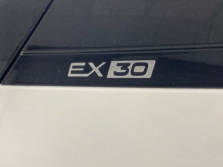 2025 Volvo EX30 Single Motor BEV 272hp Plus €39,995 thumbnail