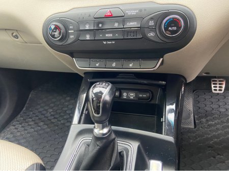 2017 Kia Sorento PLATINUM 4X4 5DR 7 SEATER €19,950