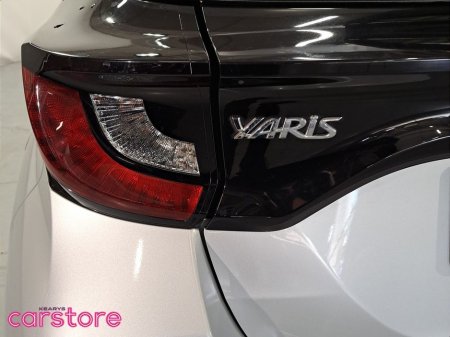 2021 Toyota Yaris 1.5 HYBRID €17,880 thumbnail