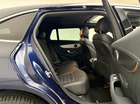 2023 Mercedes-Benz EQC 400 AMG LINE PREMIUM 4MATIC €42,990 thumbnail