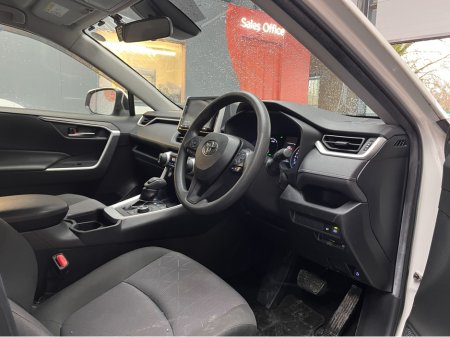 2020 Toyota Rav4 €29950 2020 TOYOTA RAV4 HYBRID X 2.5 AUTOMATC / REVERSE CAMERA / CRUISE CONTROL €29,950 thumbnail
