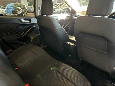 2025 Ford Focus TITANIUM 5DR 1.0T 125 MHE €27,499 thumbnail