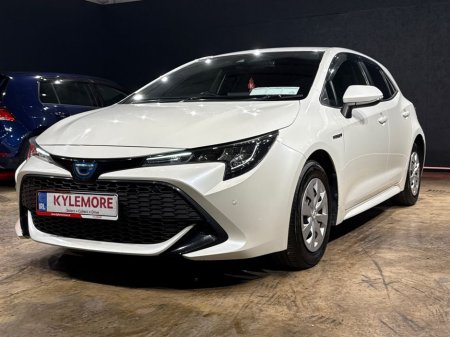 2020 Toyota Corolla 1.8 HYBRID - MULTI FUNCTION STEERING WHEEL - CRUISE CONTROL - LANE KEEP ASSIST - HEATING / AC CONTROLS - REVERSE CAMERA - ELECTRIC WINDOWS €20,950 thumbnail