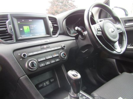 2017 Kia Sportage EX 5DR. LOW KLMS. €15,950 thumbnail