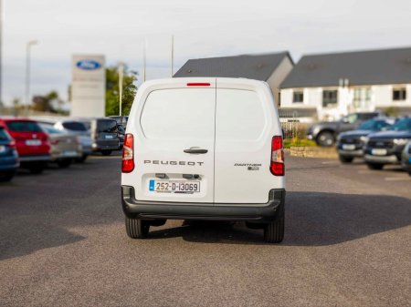 2025 Peugeot Partner PARTNER PROF PLUS 1.5 HDI 100 €22,725 thumbnail