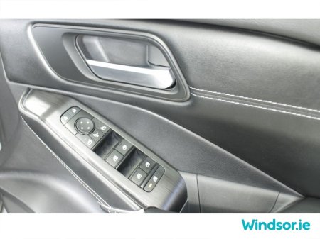 2024 Nissan Qashqai ePOWER SV PREMIUM €39,995 thumbnail