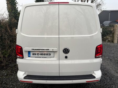 2021 Volkswagen Transporter  €19,998 thumbnail
