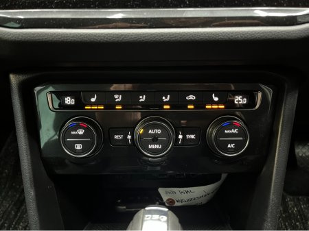 2018 Volkswagen Tiguan €23950! 2018 VOLKSWAGEN TIGUAN TDI 4MOTION HIGH LINE 2.0 AUTOMATIC / CRUISE CONTROL / 360° PARKING CAMERA / FRONT & REAR HEATED SEATS / PADDLE SHIFTERS €23,950 thumbnail