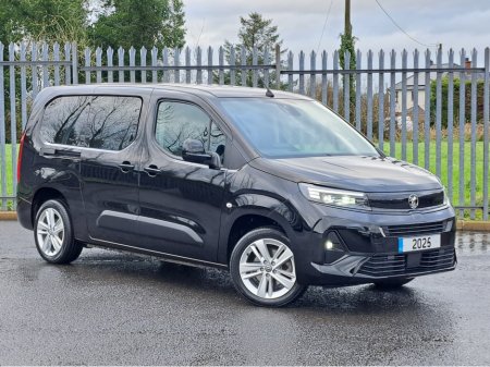 2025 Opel Combo Life DESIGN 7-SEATER ELECTRIC 52KWH **SOLD** €24,950