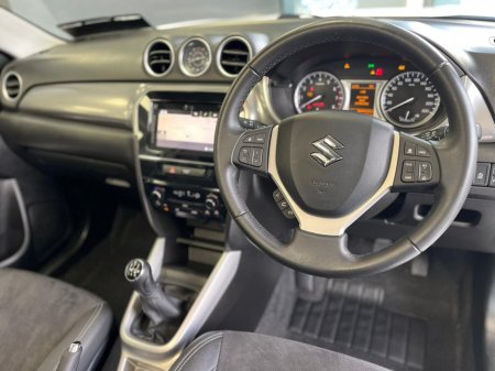 2018 Suzuki Vitara GLX ***1 Year Warranty €13,900 thumbnail