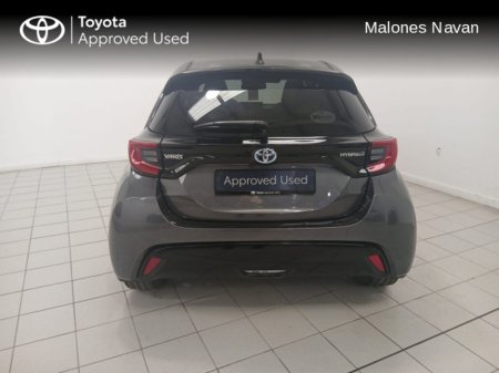 2023 Toyota Yaris YARIS 1.5 HYBRID PLATINUM €25,950