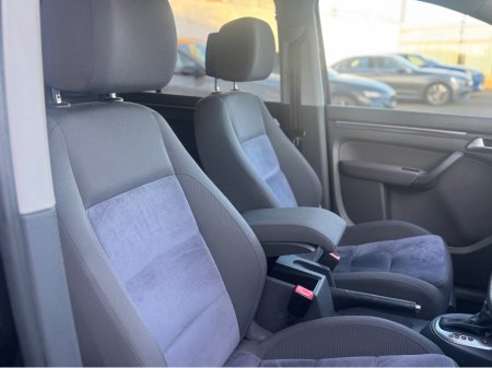 2014 Volkswagen Touran 1.4i HIGHLINE... AUTOMATIC...2 KEYS €11,950 thumbnail