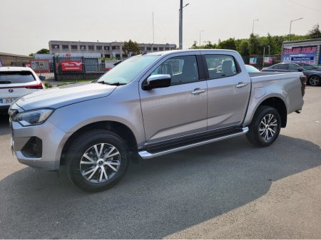 2026 Isuzu D-MAX (5yr warranty) 1.9 Turbo diesel double cab 001679 €45,999 thumbnail
