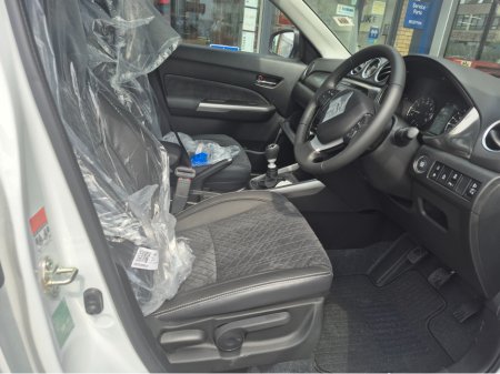 2025 Suzuki Vitara 1.4 ultra €35,200