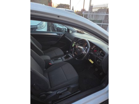 2018 Volkswagen Golf 1.6 TRENDLINE TDI 115HP 3DR €9,000 thumbnail