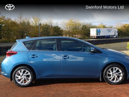 2016 Toyota Auris 1.4 D-4D LUNA 4DR €14,950