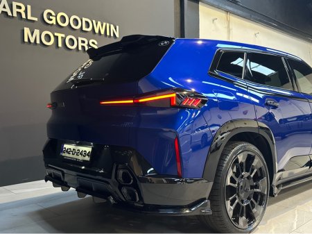 2024 BMW XM 50E PHEV AUTO MEGA SPEC €124,950 thumbnail