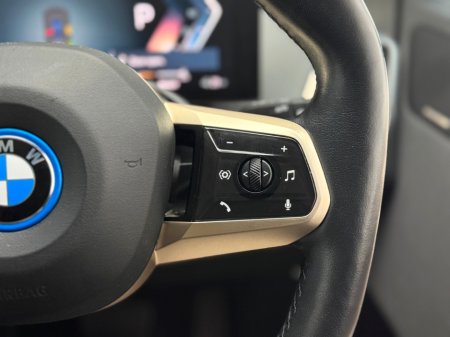 2022 BMW iX 40 M SPORT XDRIVE €41,990 thumbnail