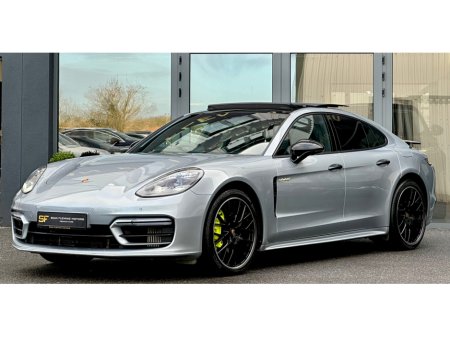 2022 Porsche Panamera 2+2 E-HY E-HYBRID CARBON TRIM €84,950