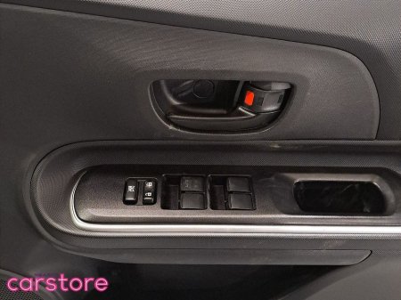 2019 Toyota Aqua 1.5 HYBRID 5 DR €13,880 thumbnail