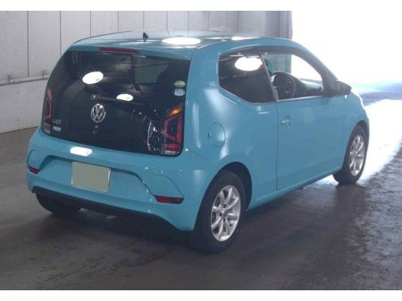 2017 Volkswagen up!  €10,950 thumbnail