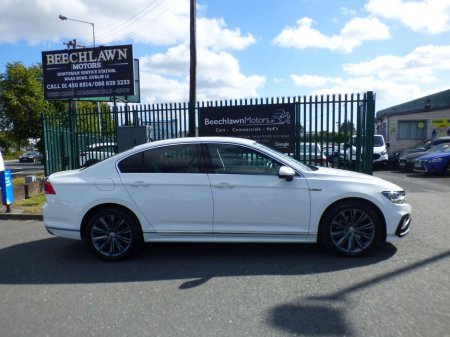 2021 Volkswagen Passat 2.0 TDI 150 BHP R LINE 4DR // ONE PREVIOUS OWNER // IRISH CAR // DOCUMENTED SERVICE HISTORY // REVERSE CAMERA, UPGRADED ALLOY WHEELS AND LEATHER SEATS €26,950
