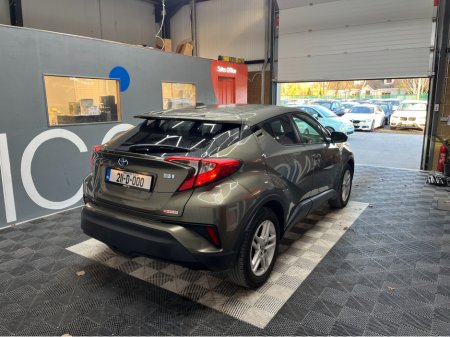 2021 Toyota C-HR 2021 TOYOTA C-HR 1.8L HYBRID / 107K KMS / ADAPTIV CRUISE CONTROL, REVERSE CAMERA & MORE €24,950