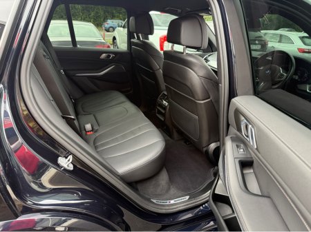 2022 BMW X5 XDRIVE45E M SPORT AUTO €66,995 thumbnail