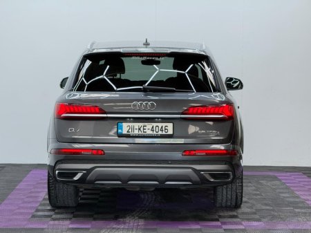 2021 Audi Q7 55 TFSI e S Line €52,950 thumbnail