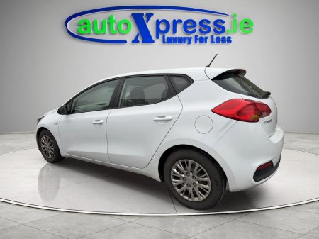 2015 Kia Ceed 1.4 Crdi 1 5DR €7,995 thumbnail