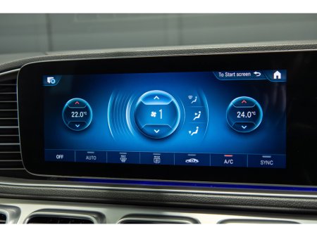 2019 Mercedes-Benz GLE Class GLE 300 d 4MATIC €49,950 thumbnail