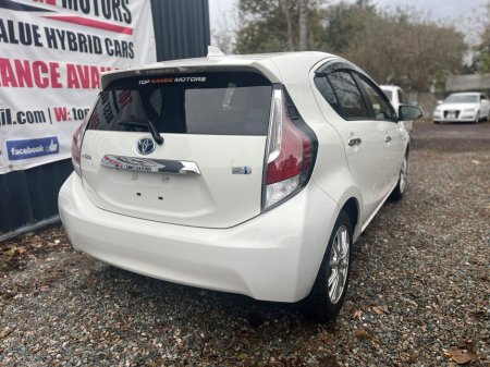 2016 Toyota Aqua  €9,999