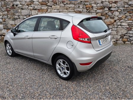 2012 Ford Fiesta LOW MILES 1.25 ZETEC 82PS 5DR ARGENTO €7,300