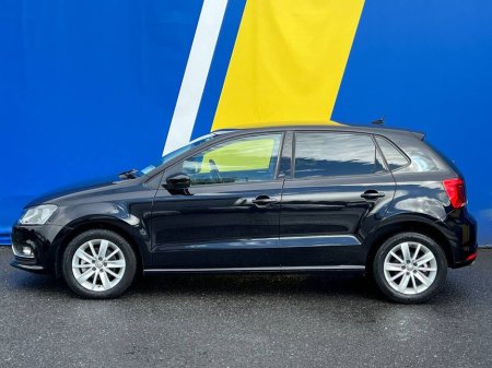 2015 Volkswagen Polo COMFORTLINE 1.2 TSI AUTO // SERVICE HISTORY // MULTIMEDIA DISPLAY // ADAPTIVE CRUISE CONTROL €12,750