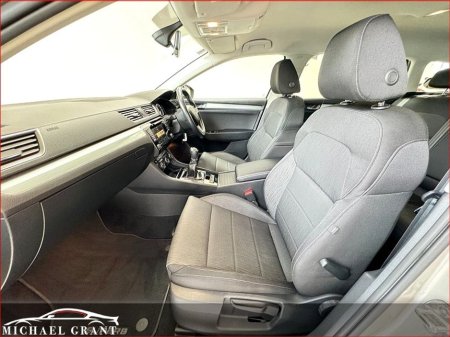2018 Skoda Superb 1.6 TDI 120BHP STYLE ESTATE / IRISH CAR / FULL HISTORY €18,950 thumbnail