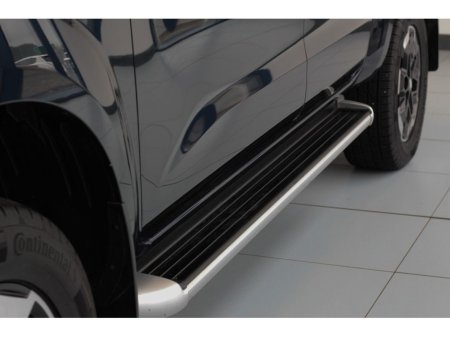 2021 Nissan Navara TEKNA 2.3DCi AUTOMATIC €32,899 thumbnail