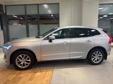 2021 Volvo XC60 B4 MHEV DSL (197hp) Momentum €42,950 thumbnail