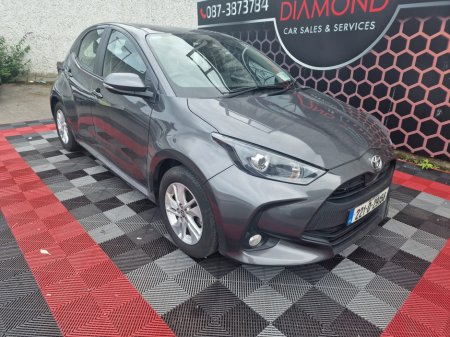 2022 Toyota Yaris 1.0 LUNA 4DR €16,950