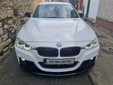 2017 BMW 3 Series 330e M Sport €14,499