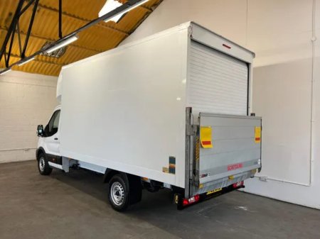 2019 Ford Transit 2019 Ford Transit 2.0 350 Luton RWD L4 €21,495