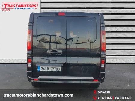 2024 Renault Trafic Passenger 9 SEAT AUTO 170HP RED EDITION €54,999 thumbnail